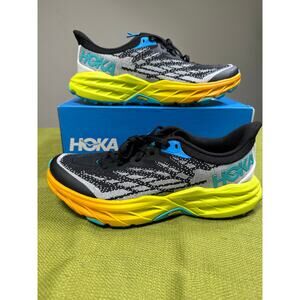 New In Box Hoka Speedgoat 5 Women size 7.5 Blue Yellow Green
